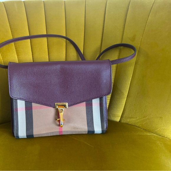Burberry cross body bag maroon n brown color - Picture 1 of 5